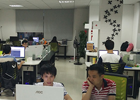 技術(shù)研發(fā)團隊